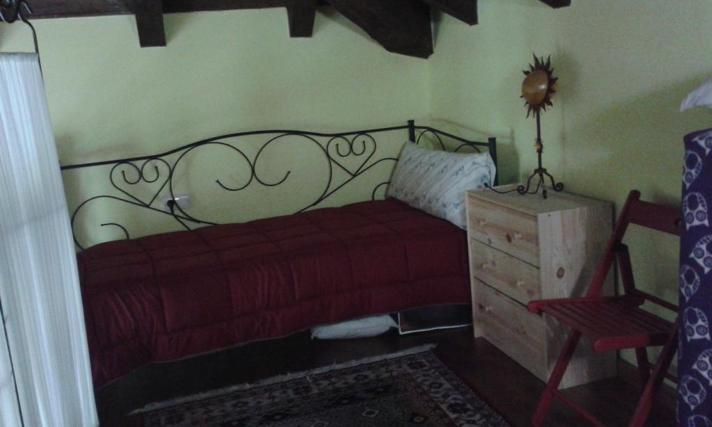 Casa Rural De Alquiler Integro La Cantina De Villarmayor-Asturias Villarmayor  Rum bild